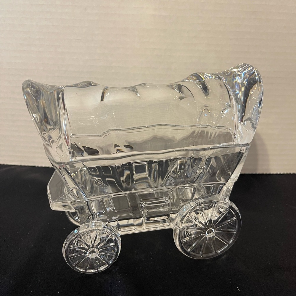 Crystal Clear Glass Wagon Decor - Picture 2 of 8